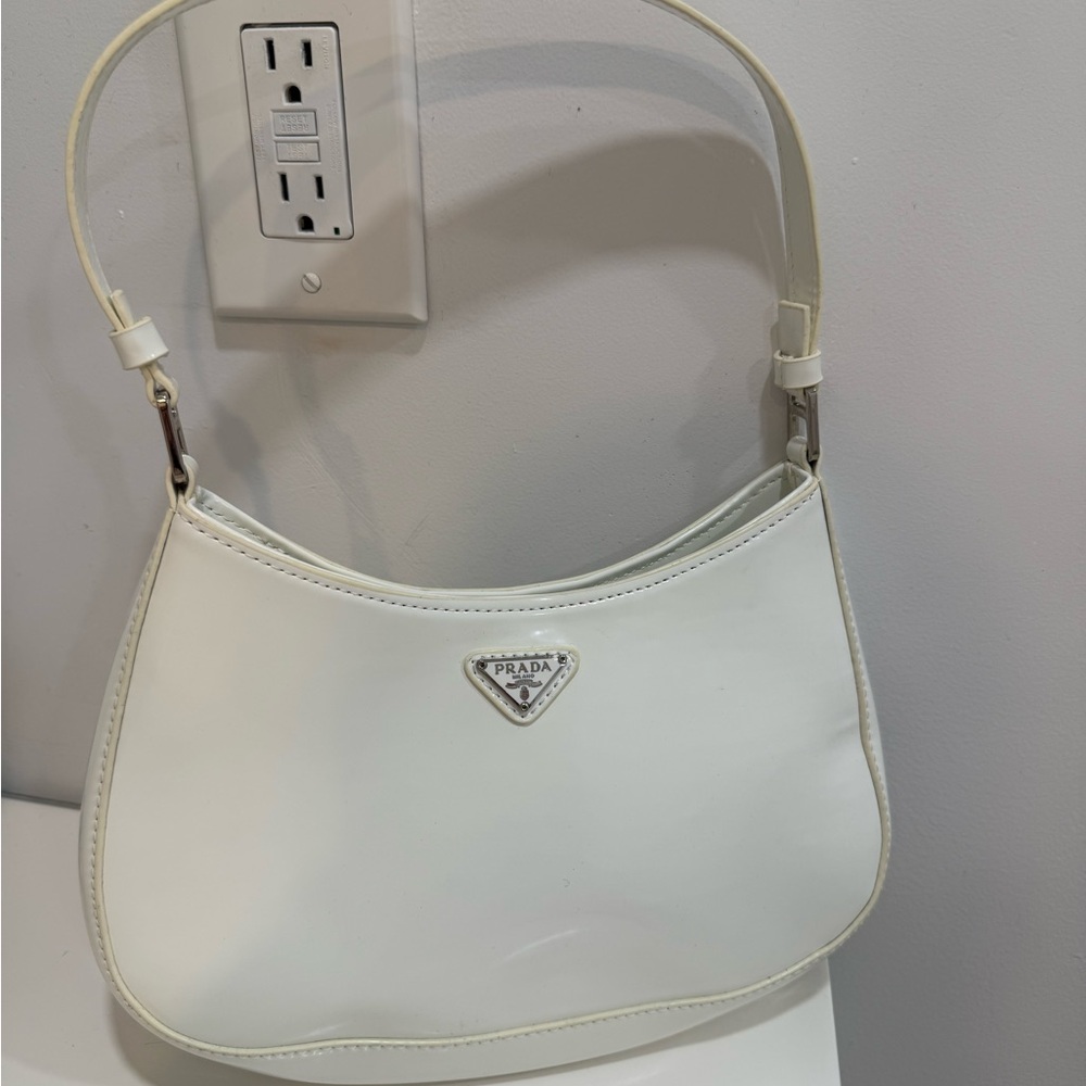White Shoulder Bag